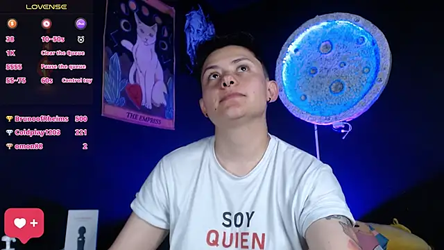 girl_intense444's cam snapshot