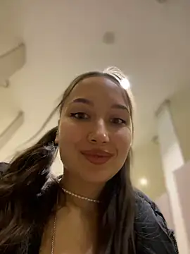 ICrazyOneIRL live sex cam