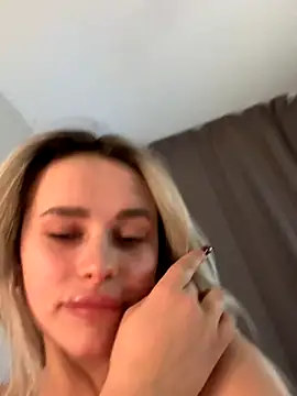 amynewsy's cam snapshot