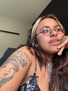 lolafairytail live sex cam