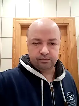 Luceriusbigass live sex cam