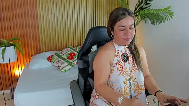 nahia_13's cam snapshot