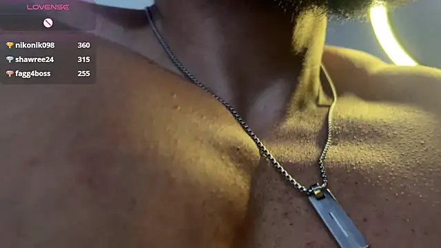 Lucasfit24 live sex cam