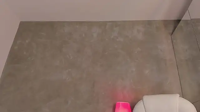 dylan_cross_ live sex cam