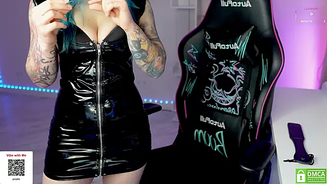 Latex_Kitty's cam snapshot