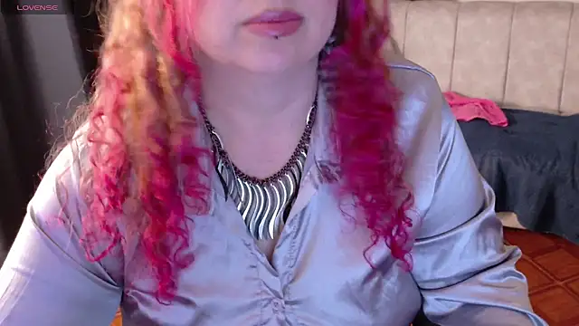 MilfArlet's cam snapshot