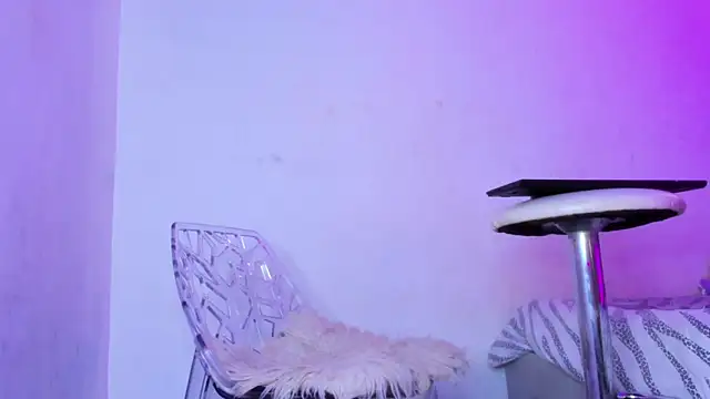 Kendall_Hotsexy_x live sex cam