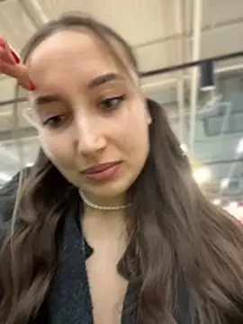 ICrazyOneIRL live sex cam