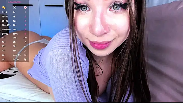 Ellamilano9 live sex cam