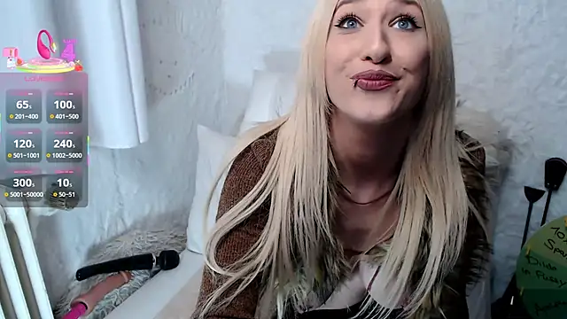 Julia-Sugar live sex cam