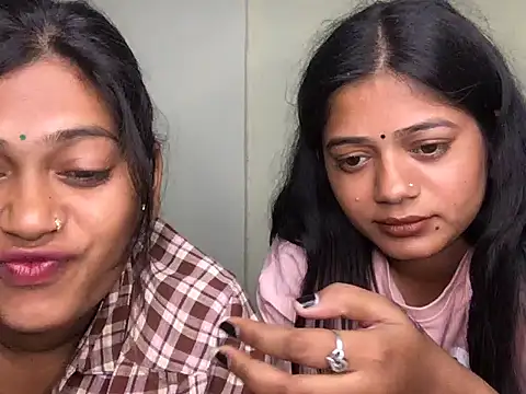 HoleyCoupon's cam snapshot