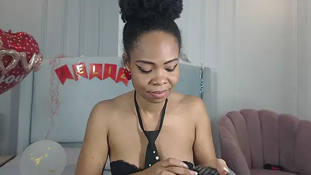 ChantalGarner's cam snapshot