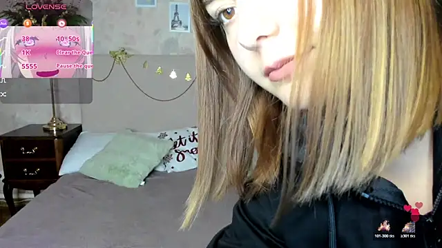 MargoChill's cam snapshot