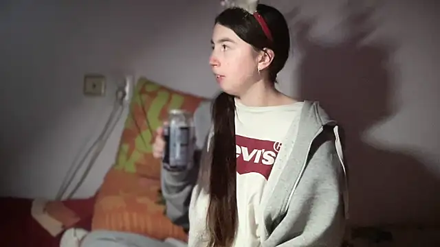 Aphr0ditee's cam snapshot