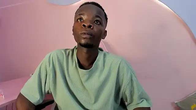 LucasBeckford's cam snapshot