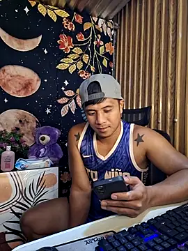 Felix_Asher's cam snapshot