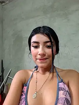 Sweed-virgin-pussy live sex cam