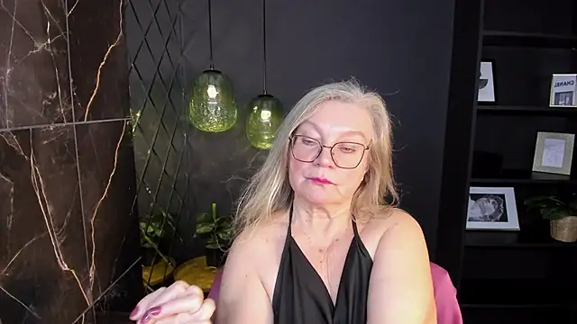 NataliMellow live sex cam
