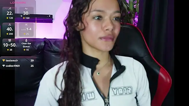 sara_sharma_'s cam snapshot