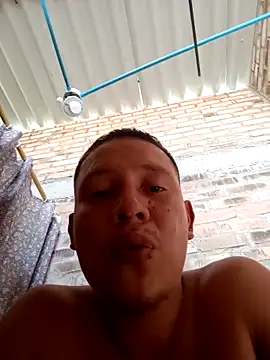 GaaraDiaz live sex cam