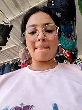 Lily-o's cam snapshot