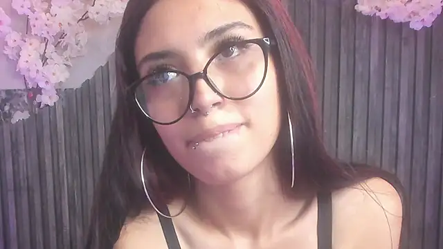 Molly_Bms_'s cam snapshot