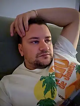 KarlosCarutox's cam snapshot