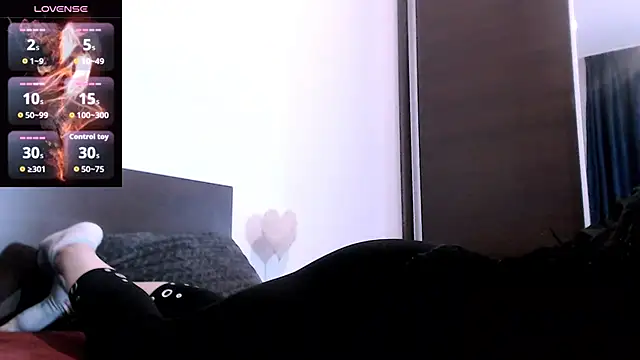 _magic_smile_11's cam snapshot