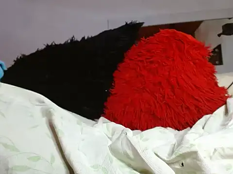 YuliFox's cam snapshot