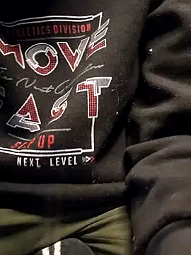 Aidakhan1212's cam snapshot