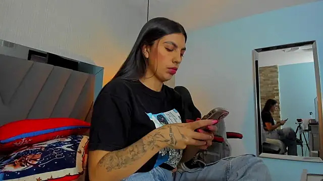 TATILARSON1's cam snapshot