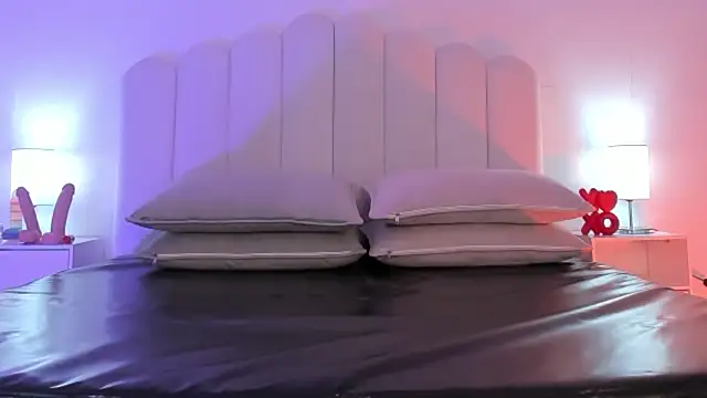 raven_black_'s cam snapshot