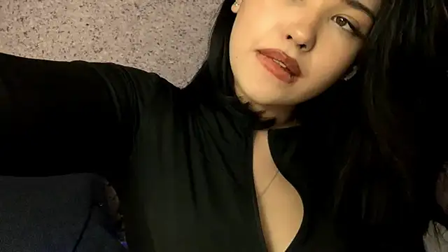 Lolamein's cam snapshot