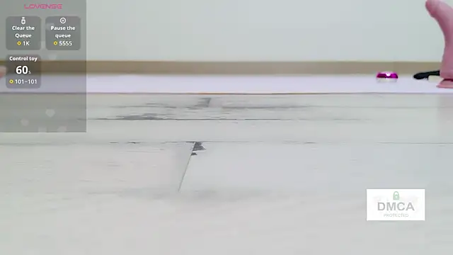 Vicki-66 live sex cam