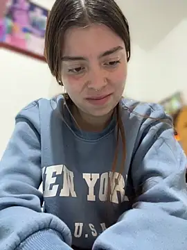 Cloew_Marz live sex cam