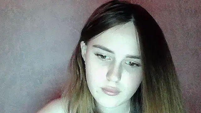 SweetLoraa's cam snapshot