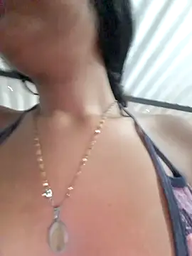 Sweed-virgin-pussy live sex cam