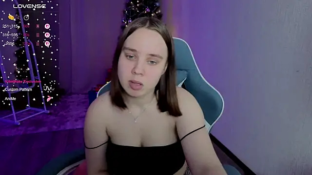 lunalyna's cam snapshot