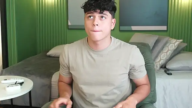 Ethan_occonor live sex cam