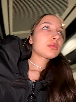 ICrazyOneIRL live sex cam