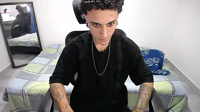 present_the_magic's cam snapshot