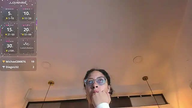 Hanna_Cornee_'s cam snapshot