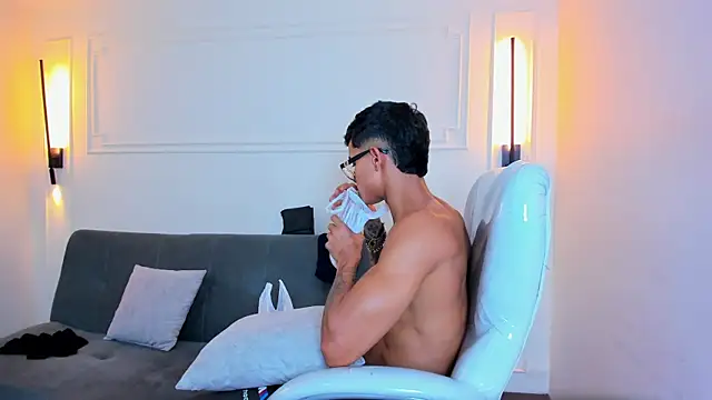 Paradise_boy_s's cam snapshot