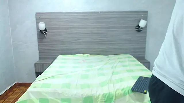 Loony_Zion live sex cam