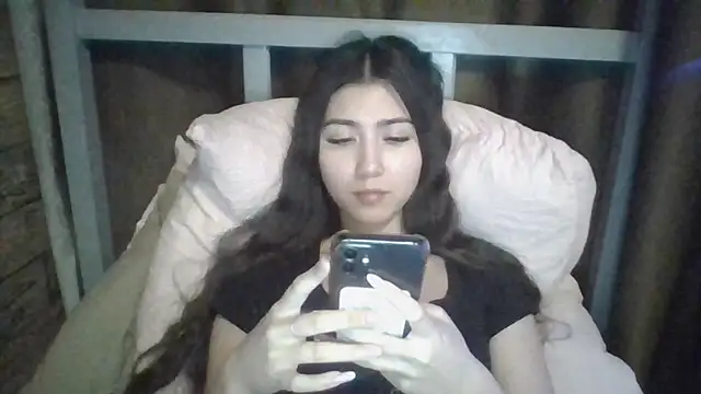 Virginia_Hicks live sex cam