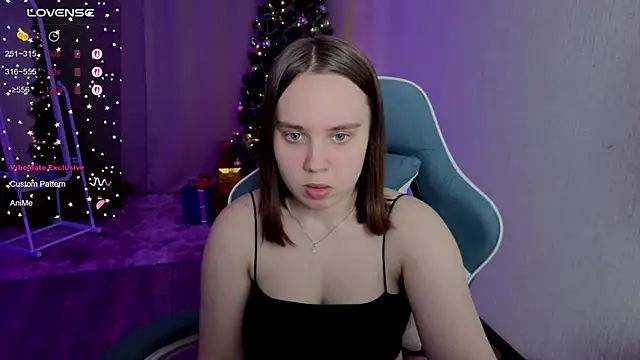 lunalyna's cam snapshot