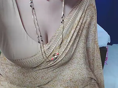 sunitha-3 live sex cam