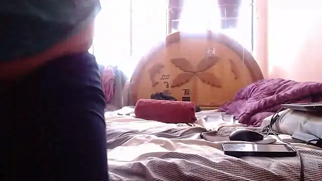 nakedlima's cam snapshot