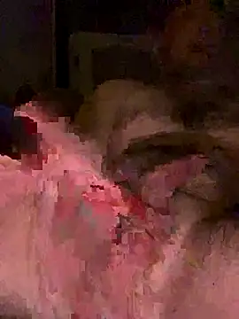 LuckyGirlfriends's cam snapshot