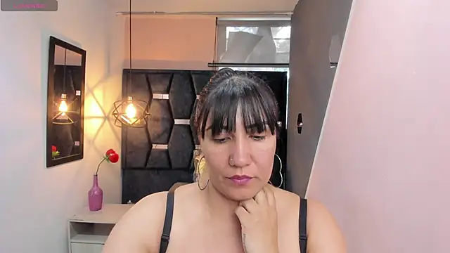 GiaFox_'s cam snapshot